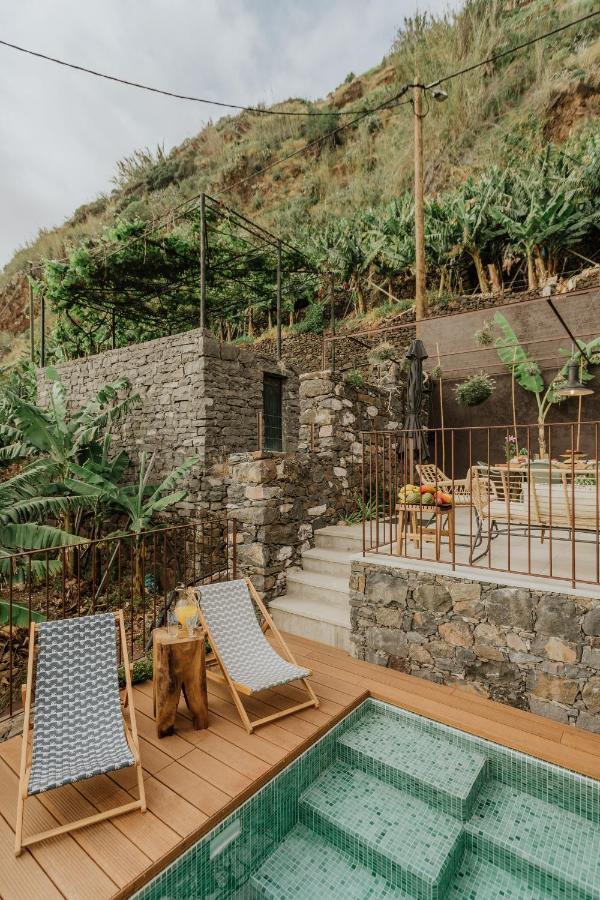 Mango House *